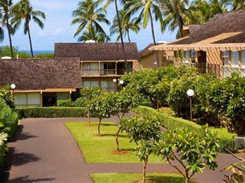 MAKAHA RESORT & GOLF CLUB 3⋆ ::: WAIANAE, HI ::: COMPARE HOTEL RATES